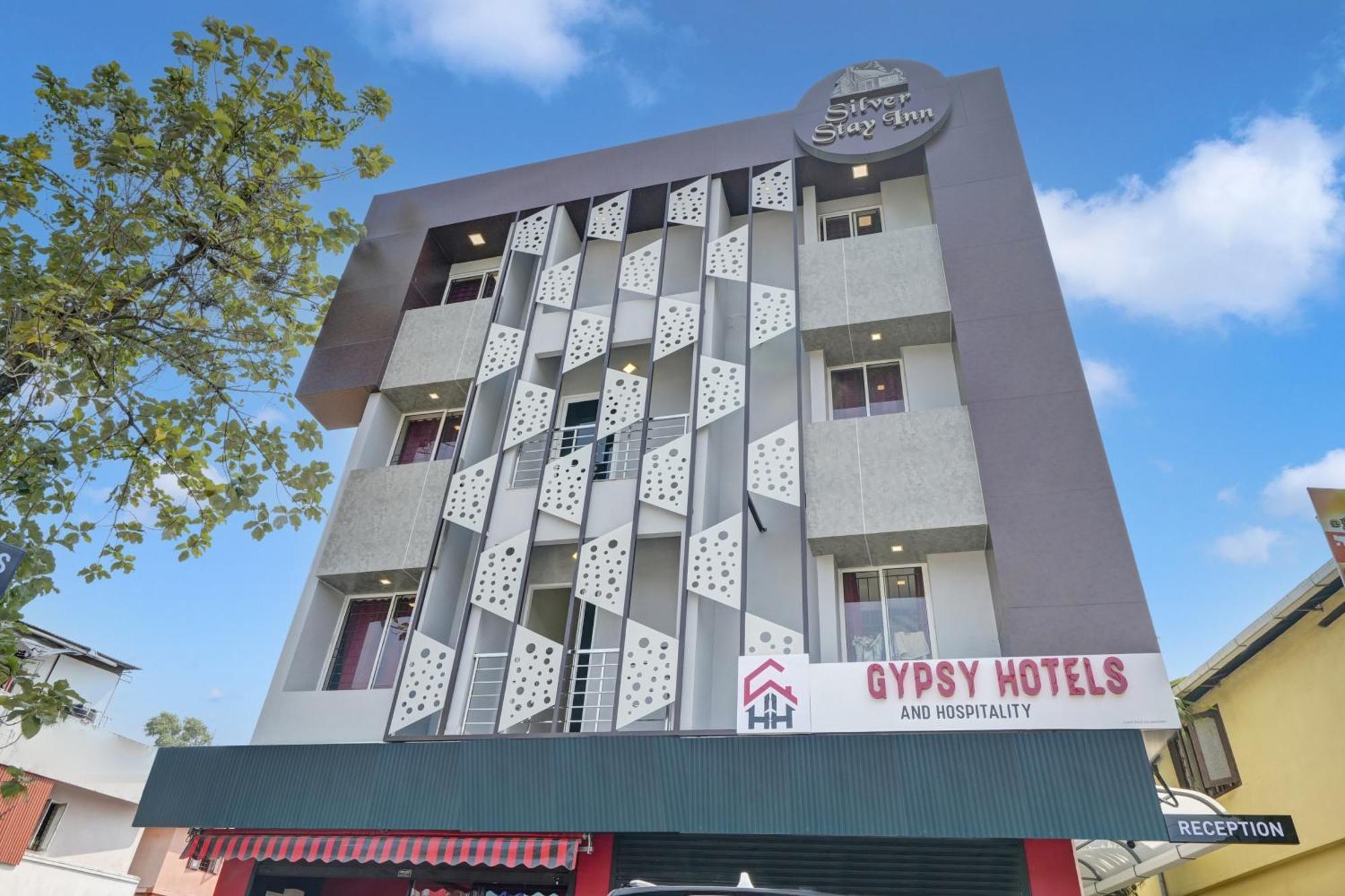 Gypsy Hotel Cusat Kochi Exterior photo